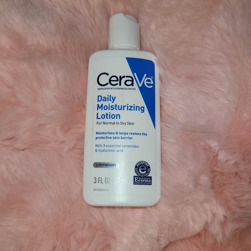 rave Daily Moisturizing Lotion - White Bottle